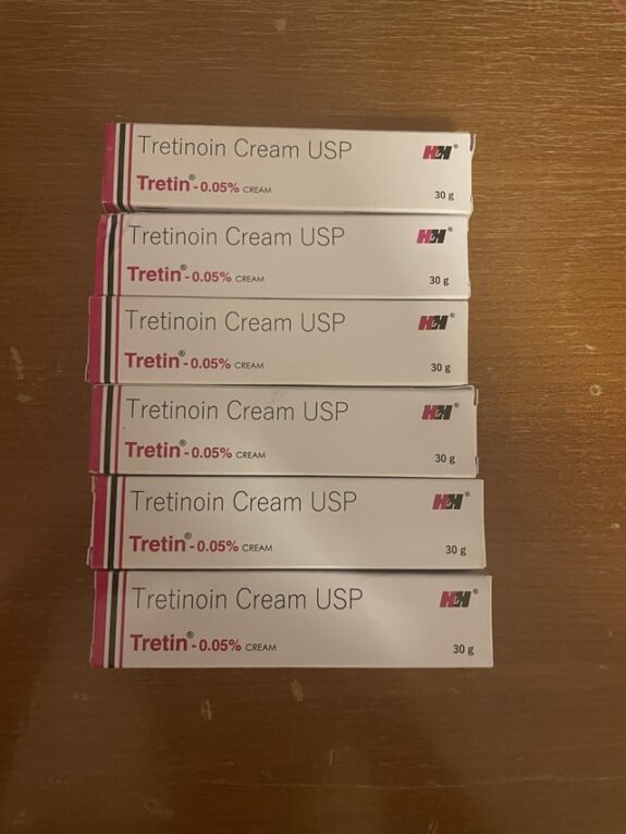 Tretinoin cream tube