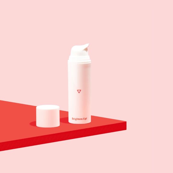 5% Hydroquinone Cream jar.