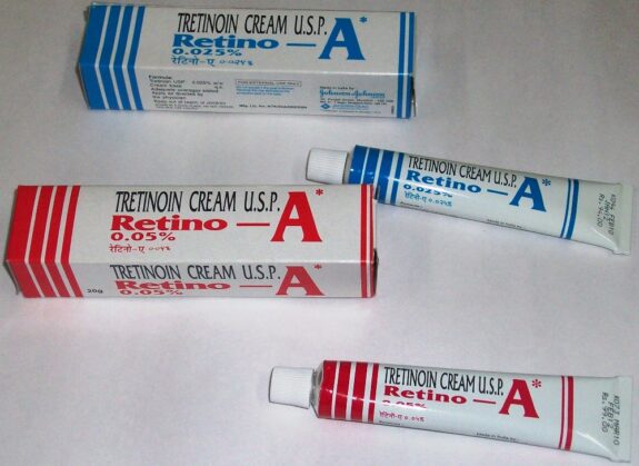 Retino-A 0.05% cream tube
