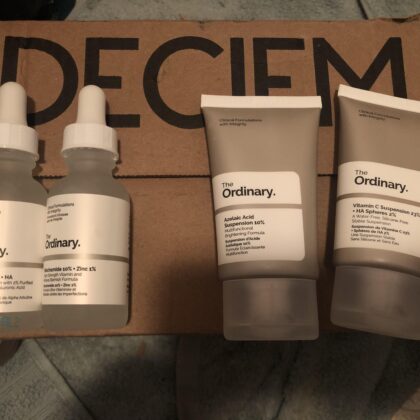 Niacinamide & Azelaic Acid serum bottle.