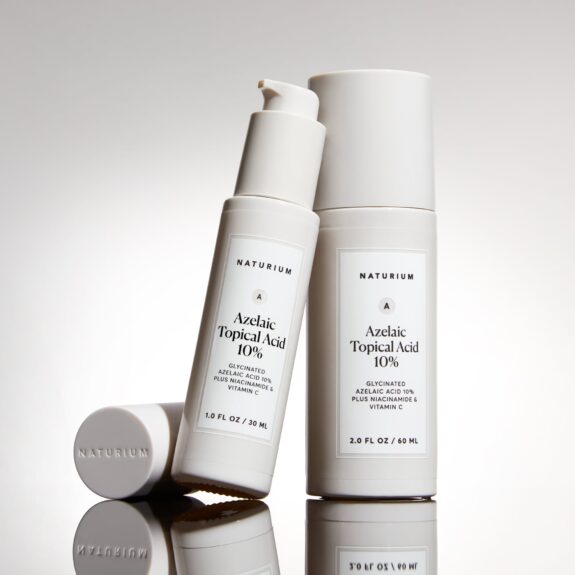 Azelaic acid & niacinamide skincare products.